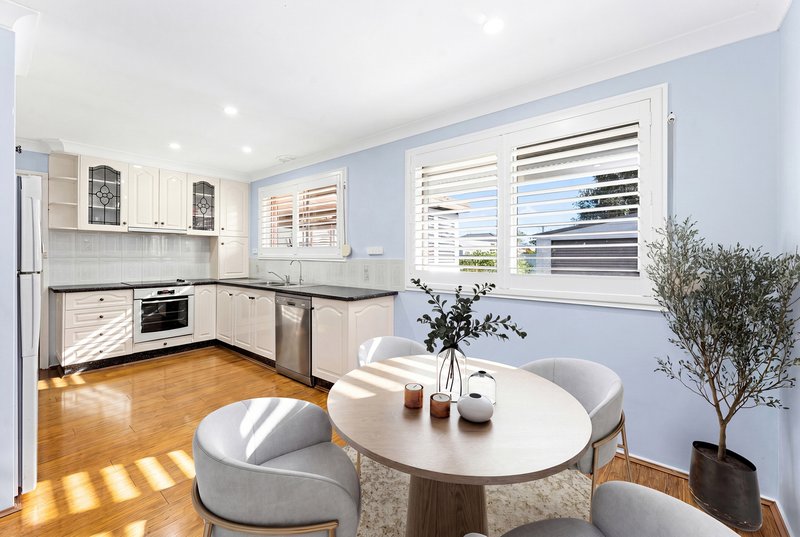 Photo - 21 Beverley Avenue, Warilla NSW 2528 - Image 3