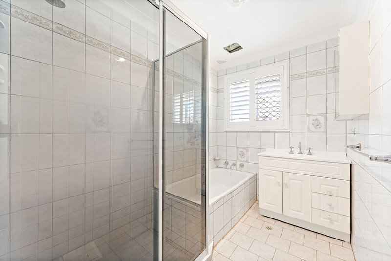 Photo - 21 Beverley Avenue, Warilla NSW 2528 - Image 6