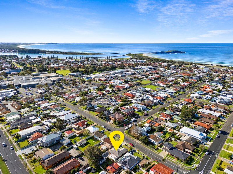 Photo - 21 Beverley Avenue, Warilla NSW 2528 - Image 12