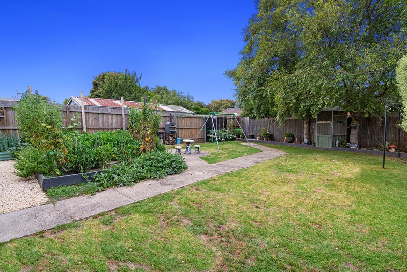 Photo - 21 Bickley Avenue, Thomastown VIC 3074 - Image 13