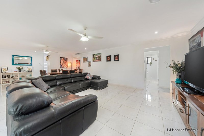 Photo - 21 Birch Drive, Emerald QLD 4720 - Image 13