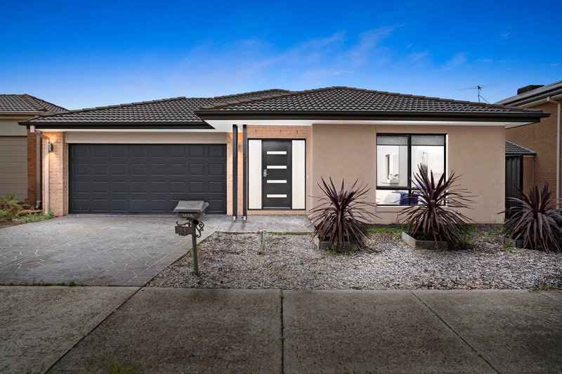 21 Blaimore Way, Mernda VIC 3754