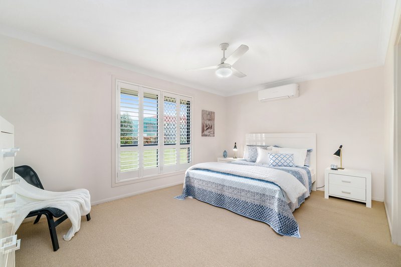 Photo - 21 Blatchford Drive, Murrumba Downs QLD 4503 - Image 11