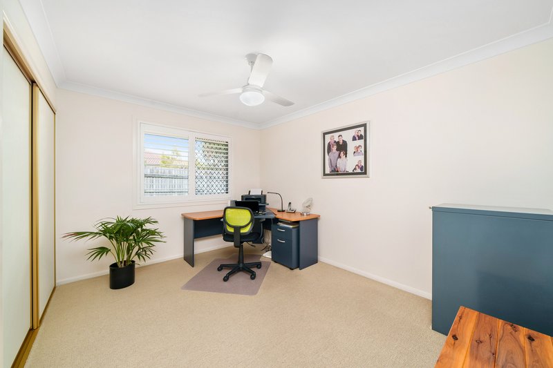 Photo - 21 Blatchford Drive, Murrumba Downs QLD 4503 - Image 14