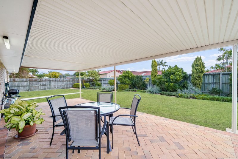 Photo - 21 Blatchford Drive, Murrumba Downs QLD 4503 - Image 17