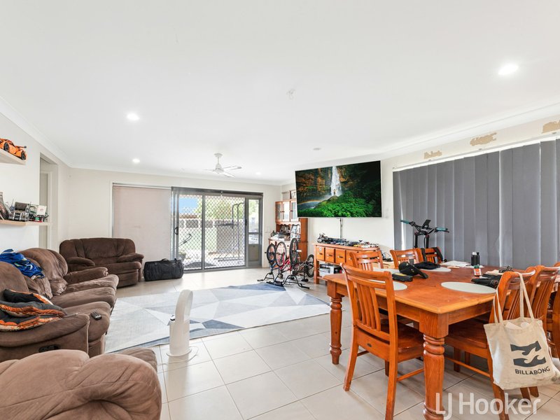 Photo - 21 Blaxland Road, Urraween QLD 4655 - Image 4