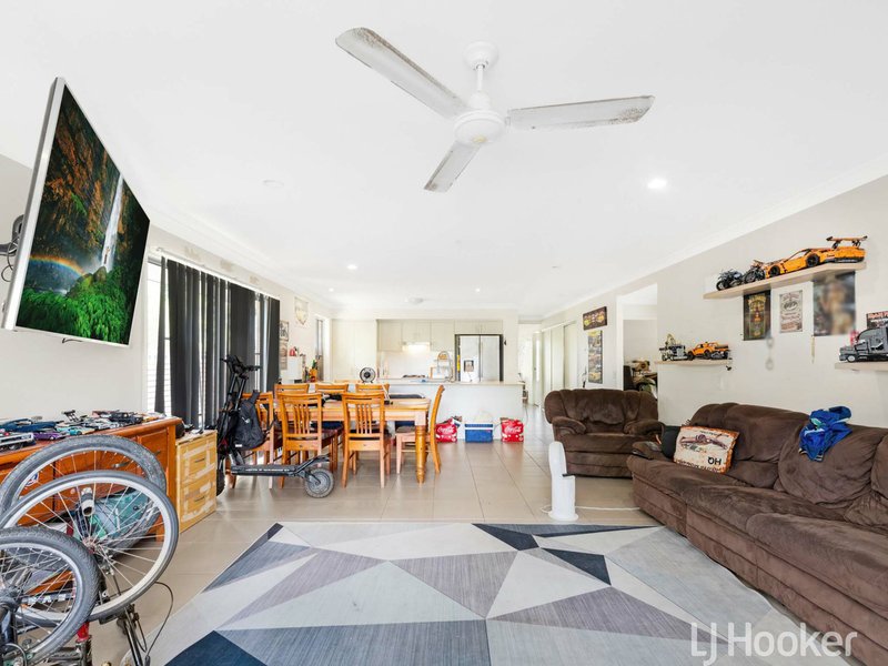 Photo - 21 Blaxland Road, Urraween QLD 4655 - Image 5