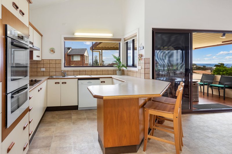 Photo - 21 Bligh Avenue, Caves Beach NSW 2281 - Image 12