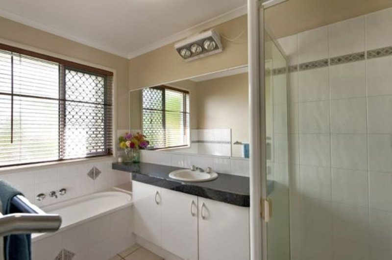 Photo - 21 Bluebush Ave , Buderim QLD 4556 - Image 4