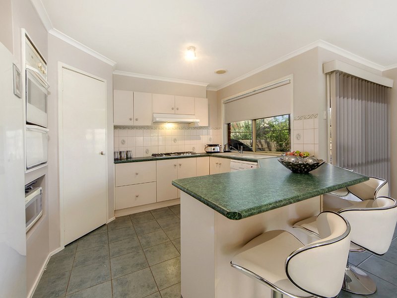 Photo - 21 Boberrit Wynd, Sydenham VIC 3037 - Image 3