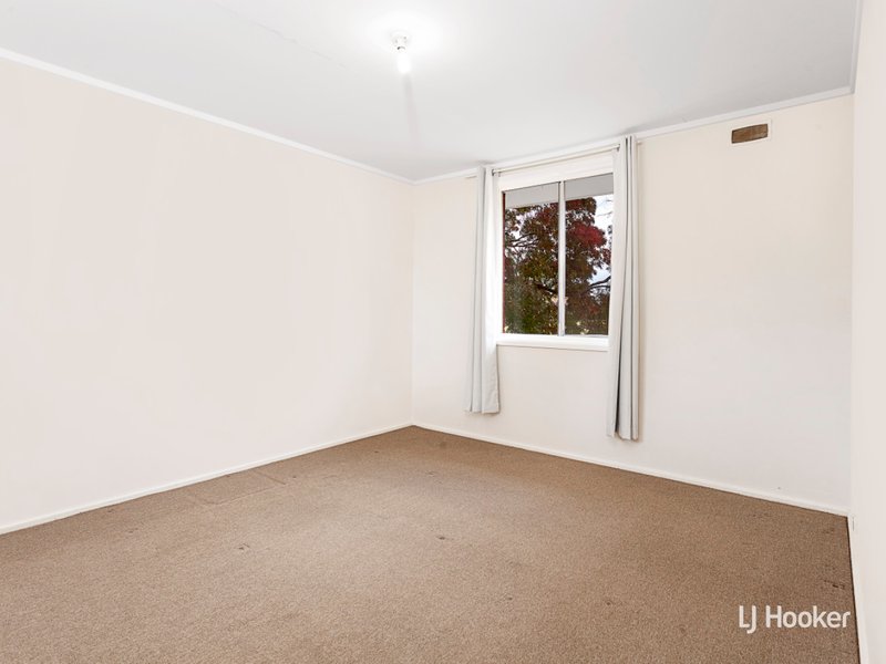 Photo - 21 Boniwell Street, Higgins ACT 2615 - Image 4