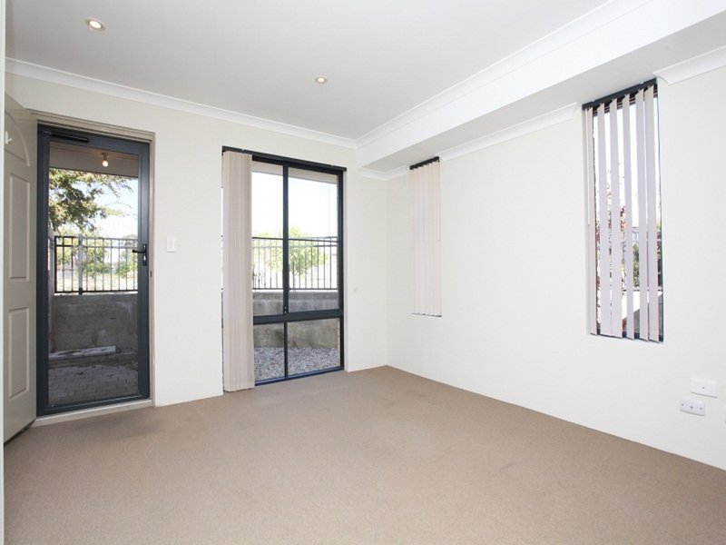 Photo - 21 Boobook Lane , Baldivis WA 6171 - Image 4