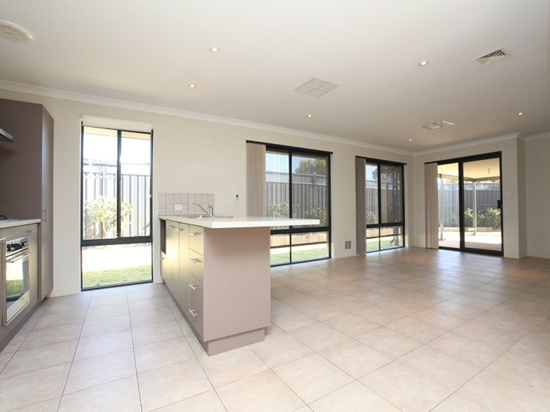 Photo - 21 Boobook Lane , Baldivis WA 6171 - Image 6