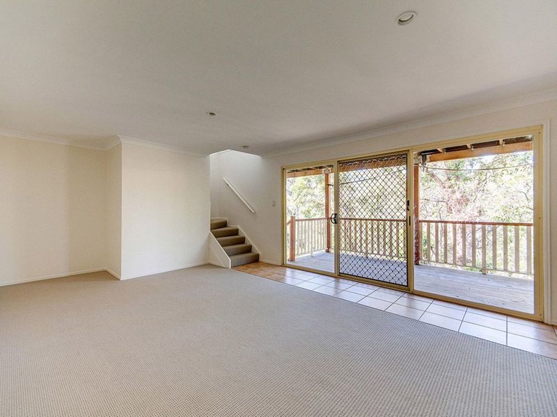 Photo - 21 Bookleaf Place, Bridgeman Downs QLD 4035 - Image 16