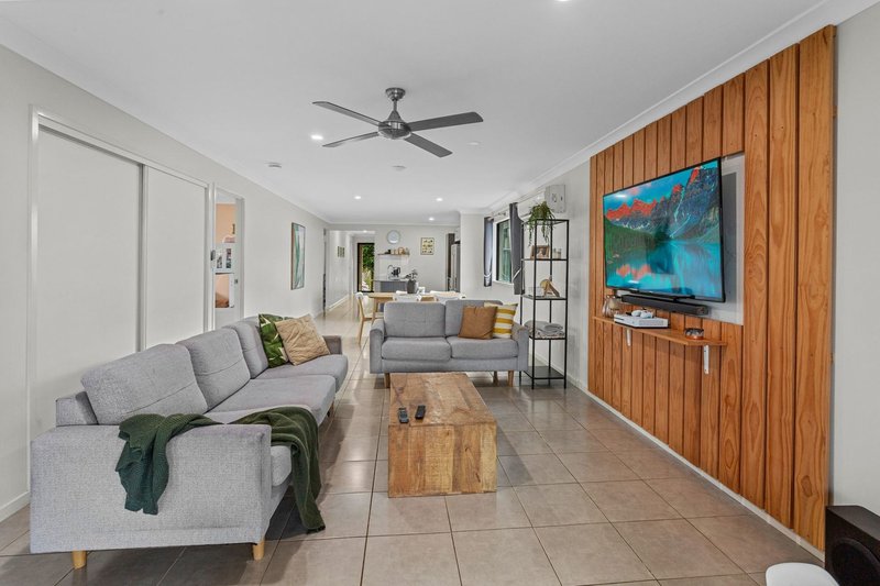 Photo - 21 Borowski Street, Bellbird Park QLD 4300 - Image 3