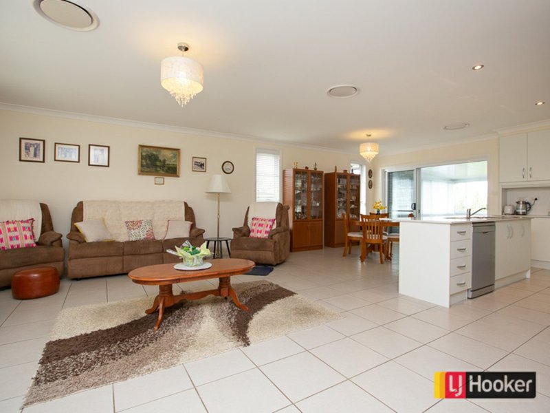 Photo - 21 Boulevard Place, Hillvue NSW 2340 - Image 7