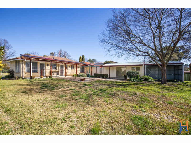 Photo - 21 Bowman Avenue, Armidale NSW 2350 - Image 10