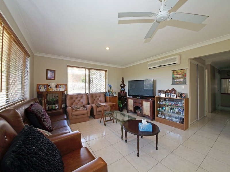 Photo - 21 Bracken Street, Bracken Ridge QLD 4017 - Image 3