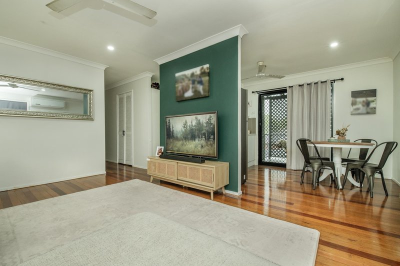 Photo - 21 Bramble Street, Norman Gardens QLD 4701 - Image 3