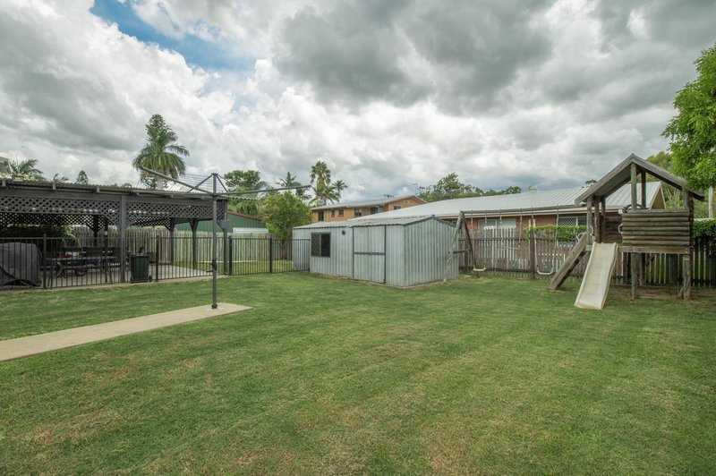 Photo - 21 Bramble Street, Norman Gardens QLD 4701 - Image 12