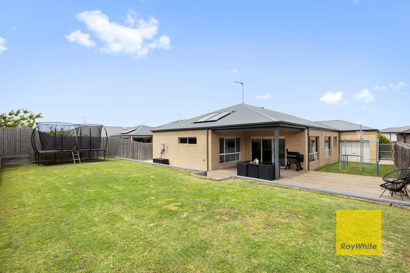 Photo - 21 Brettim Boulevard, Grovedale VIC 3216 - Image 16