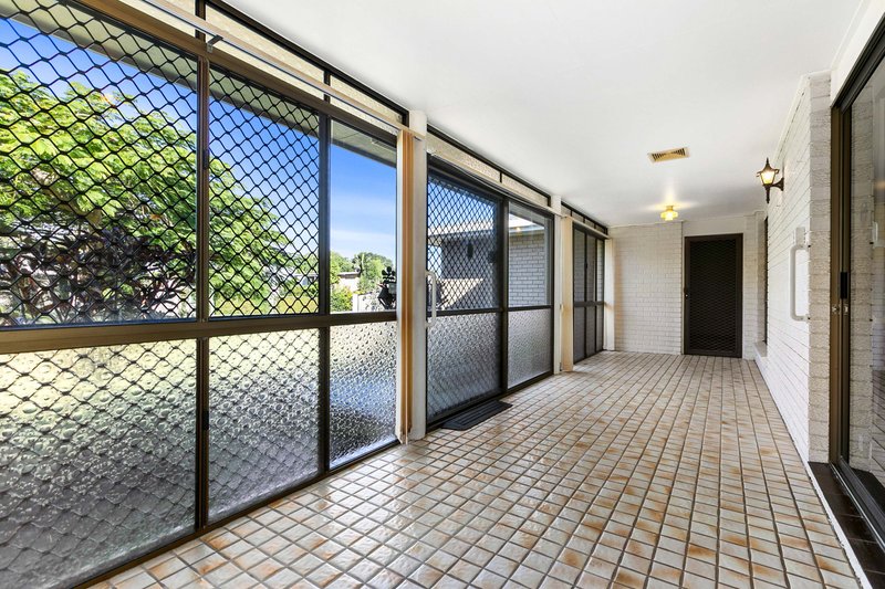 Photo - 21 Brighton Street, Point Vernon QLD 4655 - Image 3