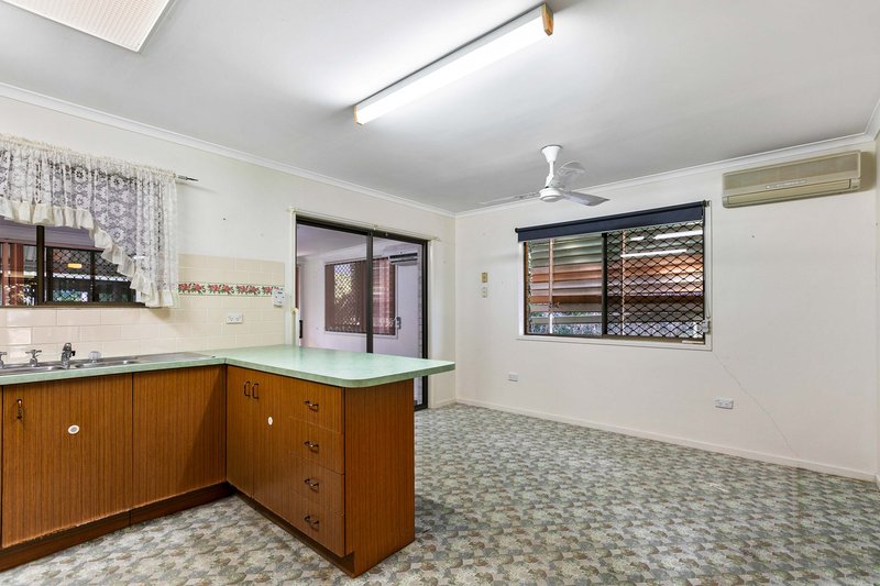 Photo - 21 Brighton Street, Point Vernon QLD 4655 - Image 7