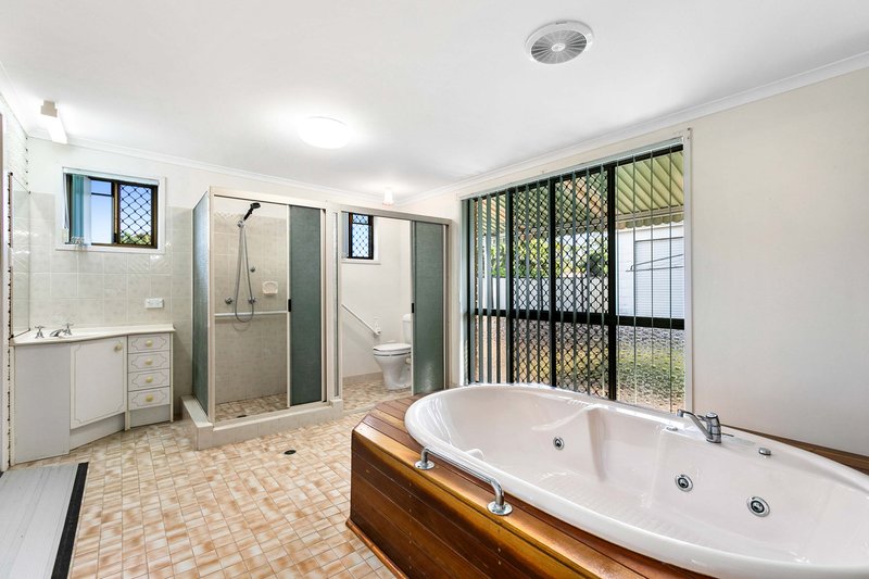 Photo - 21 Brighton Street, Point Vernon QLD 4655 - Image 12