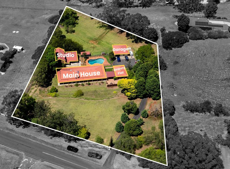 Photo - 21 Brooks Road, Denham Court NSW 2565 - Image 1