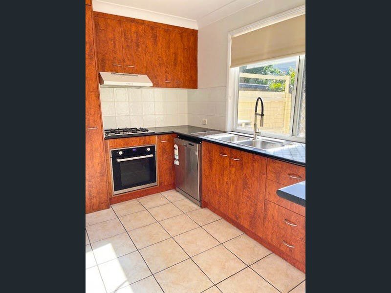 Photo - 21 Brougham Street, Fairfield QLD 4103 - Image 3