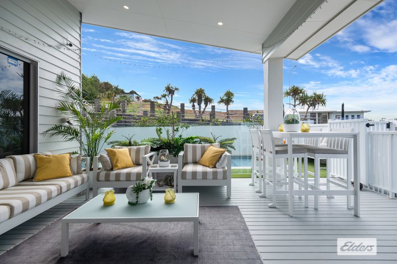 Photo - 21 Buccaneer Avenue, Lammermoor QLD 4703 - Image 8