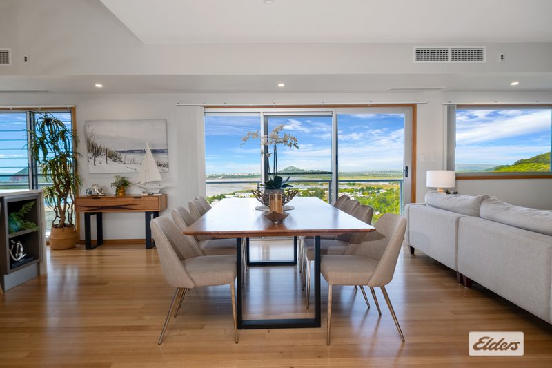 Photo - 21 Buccaneer Avenue, Lammermoor QLD 4703 - Image 11