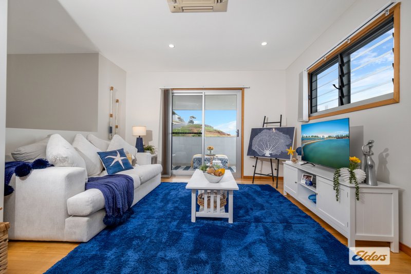 Photo - 21 Buccaneer Avenue, Lammermoor QLD 4703 - Image 26