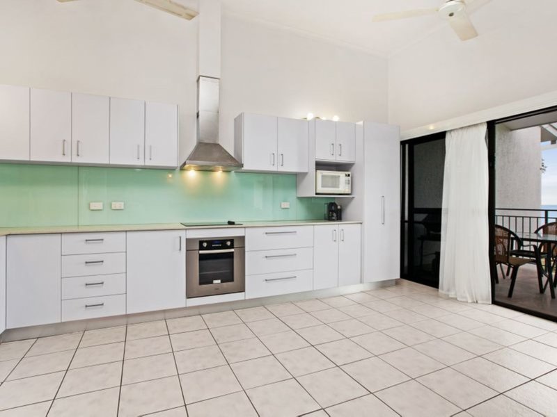 Photo - 2/1 Burnett Place, Larrakeyah NT 0820 - Image 4