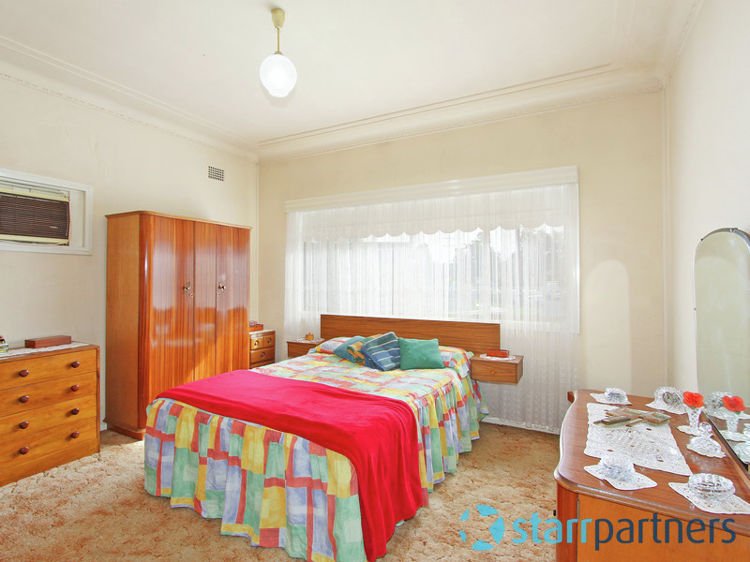 Photo - 21 Burnett Street, Merrylands NSW 2160 - Image 2