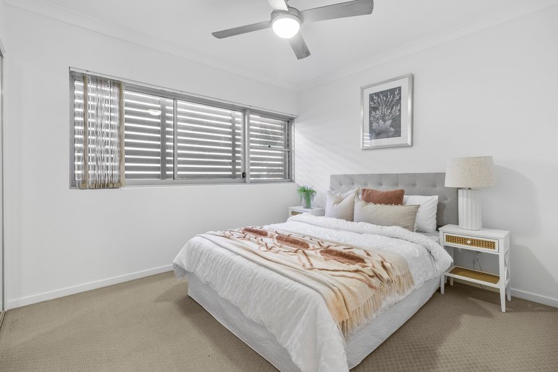 Photo - 2/1 Burnley Street, Newmarket QLD 4051 - Image 8