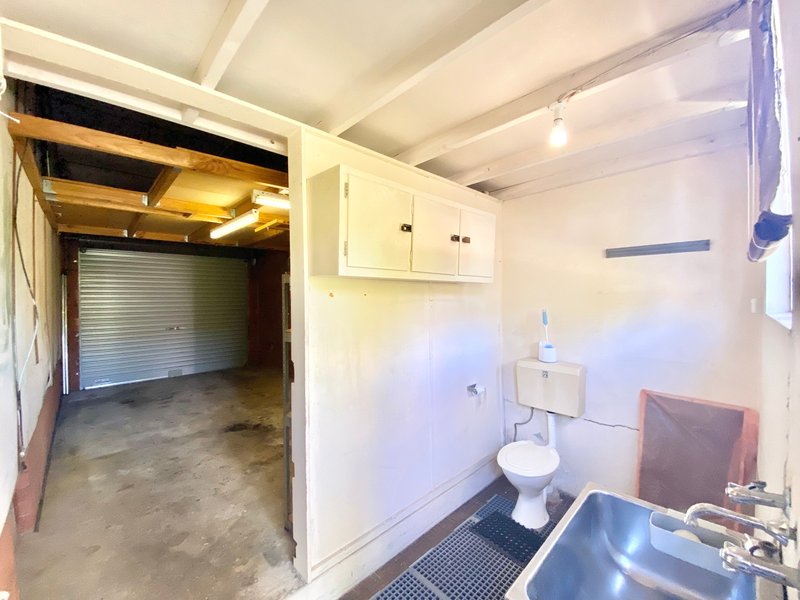 Photo - 21 Burradoo Road, Lansvale NSW 2166 - Image 10
