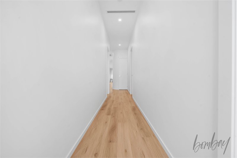 Photo - 21 Butter Way, Donnybrook VIC 3064 - Image 14