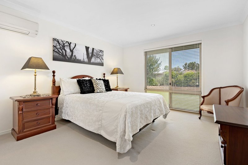 Photo - 21 Cabarita Crescent, Eatons Hill QLD 4037 - Image 12