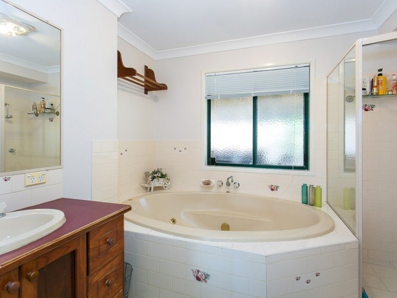 Photo - 21 Calala Crt , Bonogin QLD 4213 - Image 11