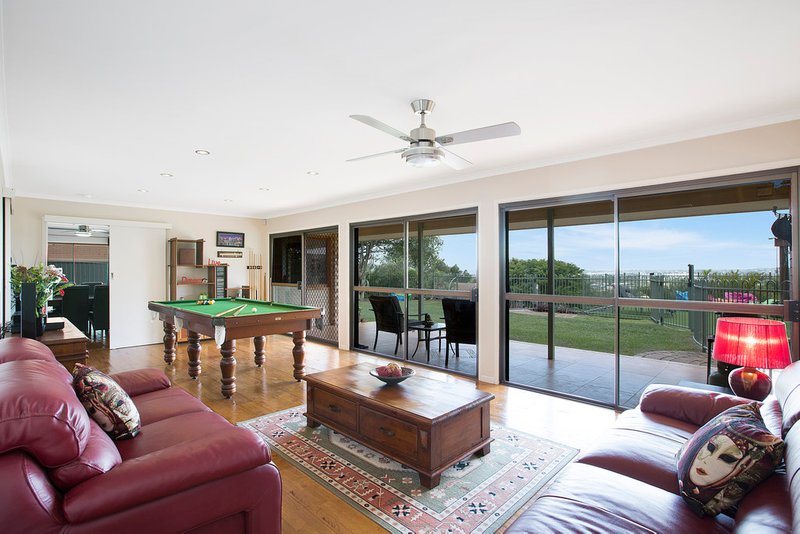 Photo - 21 Calypso Court, Eatons Hill QLD 4037 - Image 9