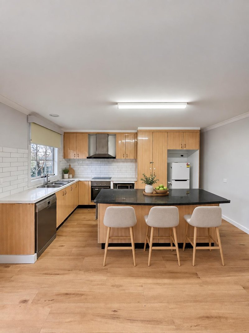 Photo - 21 Cambrian Avenue, Preston VIC 3072 - Image 7