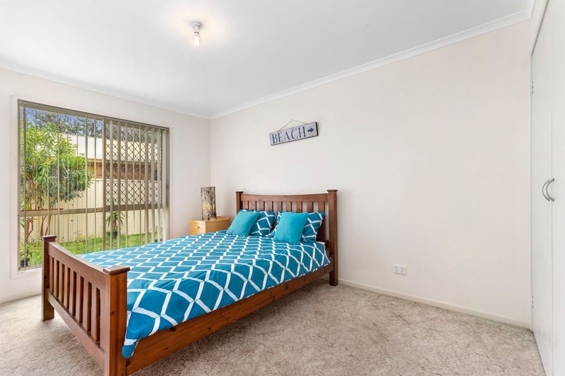 Photo - 2/1 Cambridge Crescent, Broulee NSW 2537 - Image 10