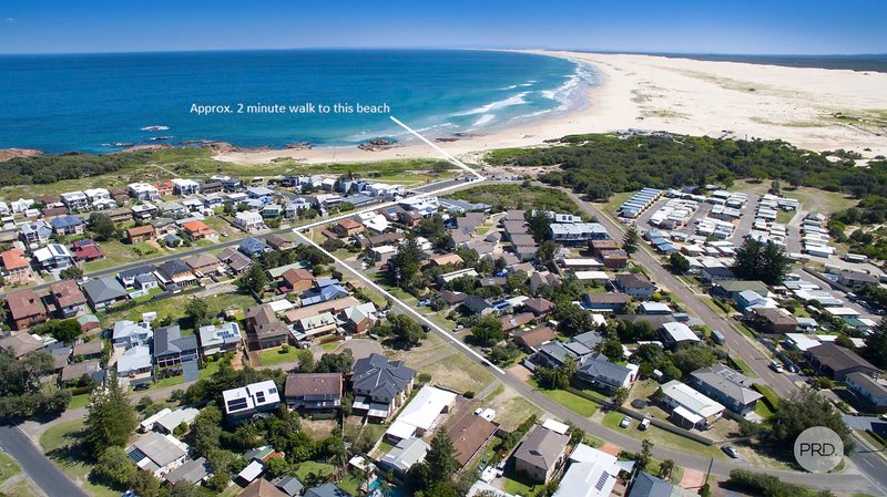 Photo - 21 Campbell Avenue, Anna Bay NSW 2316 - Image 2