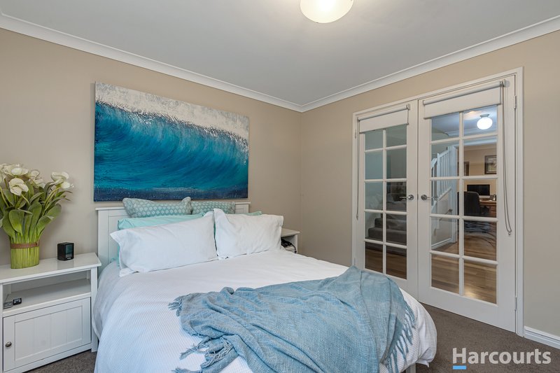 Photo - 21 Canterbury Circle, Currambine WA 6028 - Image 24