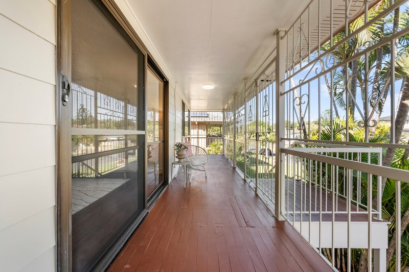 Photo - 21 Carbeen Crescent, Lawnton QLD 4501 - Image 3