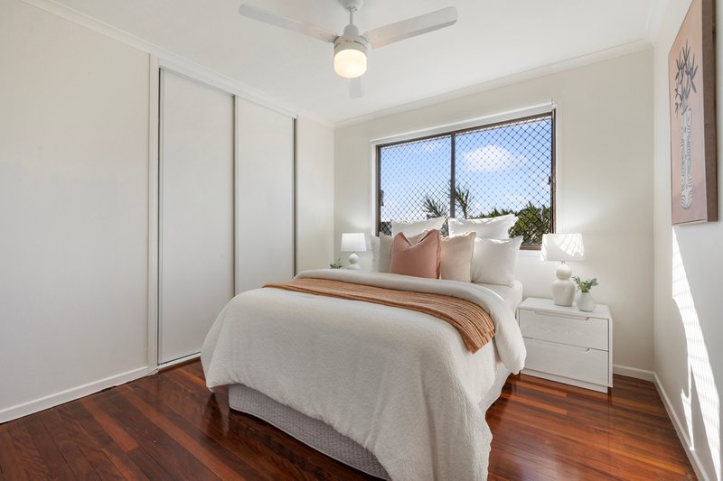 Photo - 21 Carbeen Crescent, Lawnton QLD 4501 - Image 14