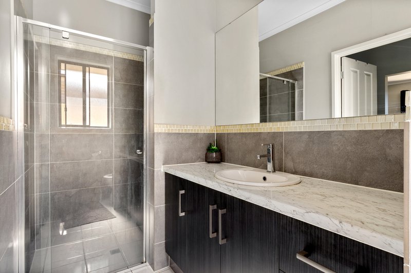 Photo - 21 Carey Street, Elizabeth Park SA 5113 - Image 13