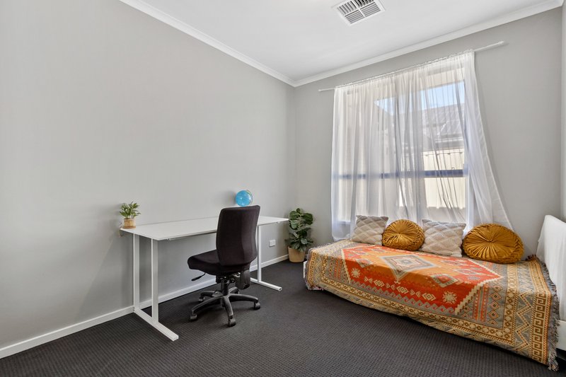 Photo - 21 Carey Street, Elizabeth Park SA 5113 - Image 14