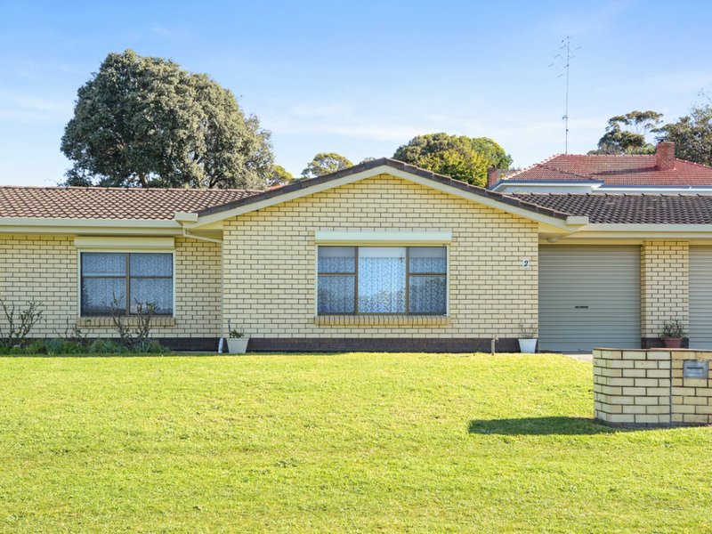 Photo - 2/1 Carlyle Street, Victor Harbor SA 5211 - Image 3